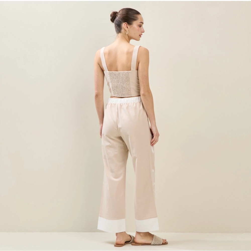 Premium Boutique Floral Embroidered Linen/Cotton Set - Picture 3 of 5